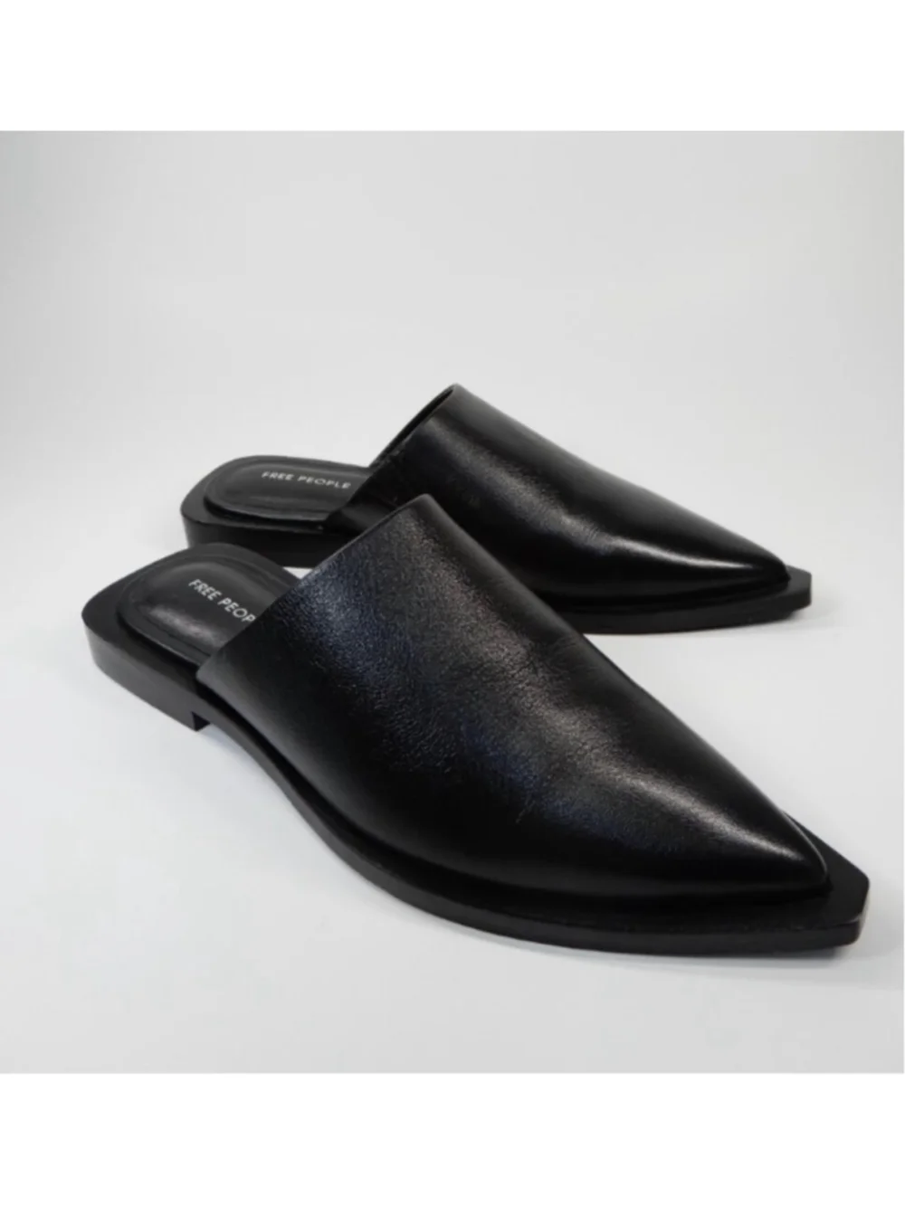 New Free People Becky Black Leather Mules SZ 7